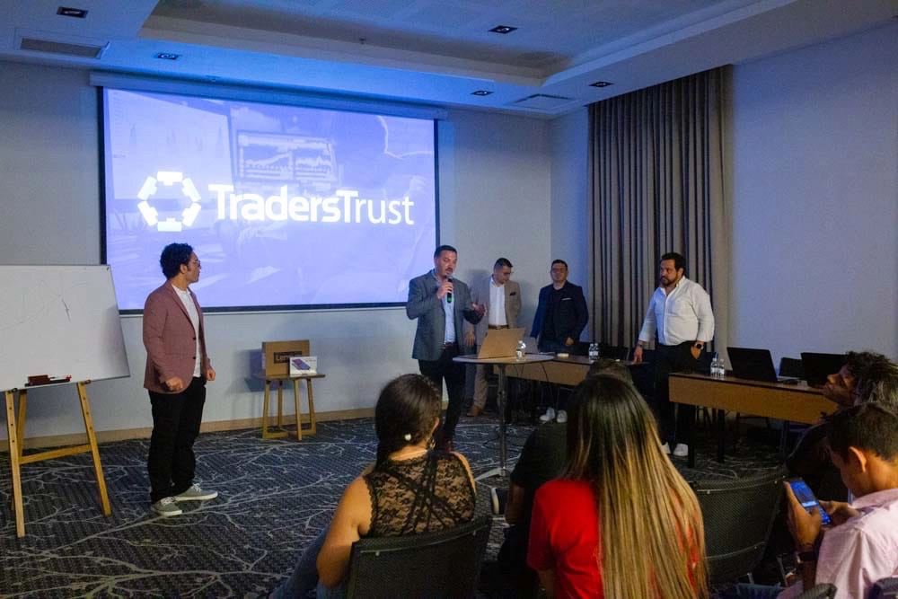 traders trust colombia event 04